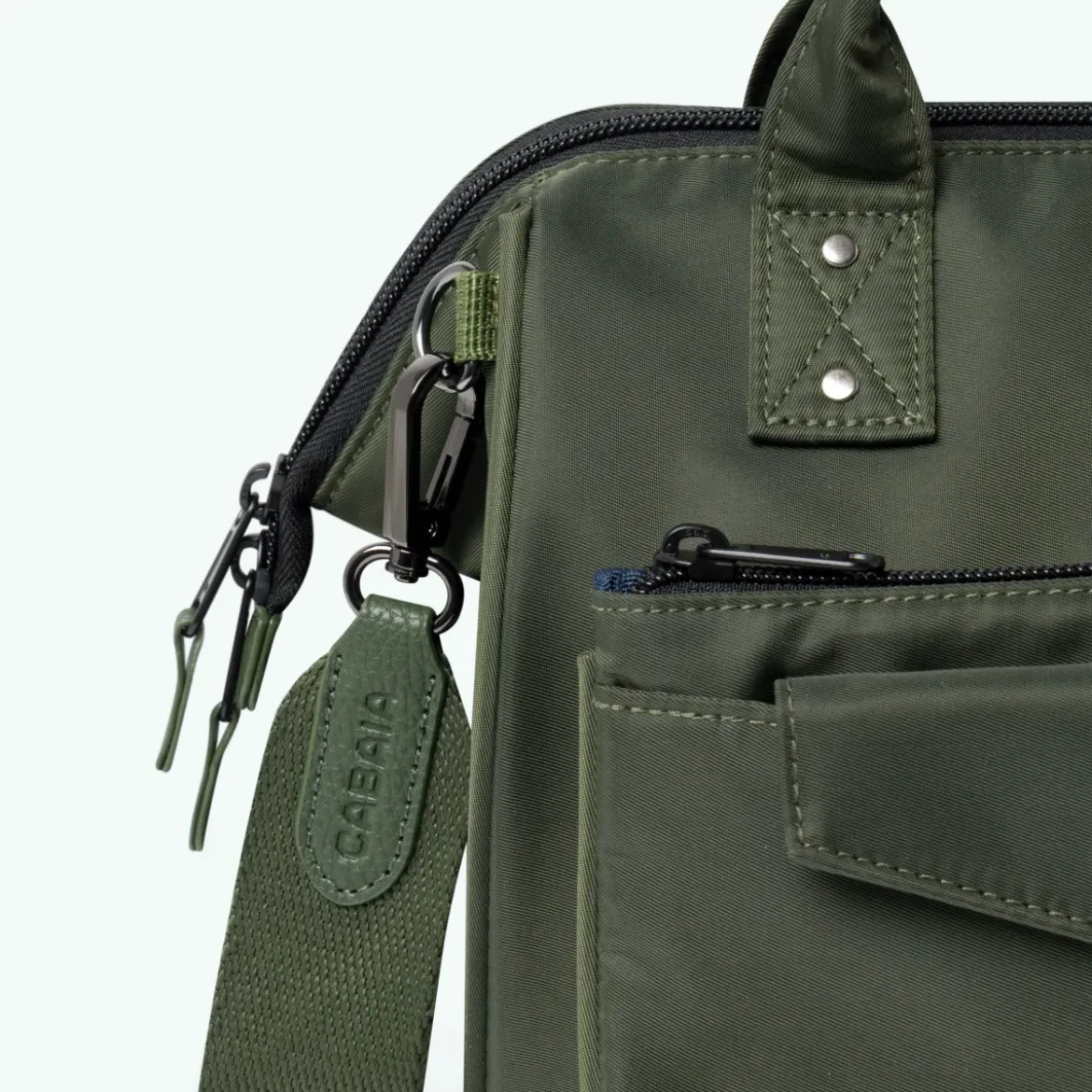 Crossbody Adventurer Medium Hobart